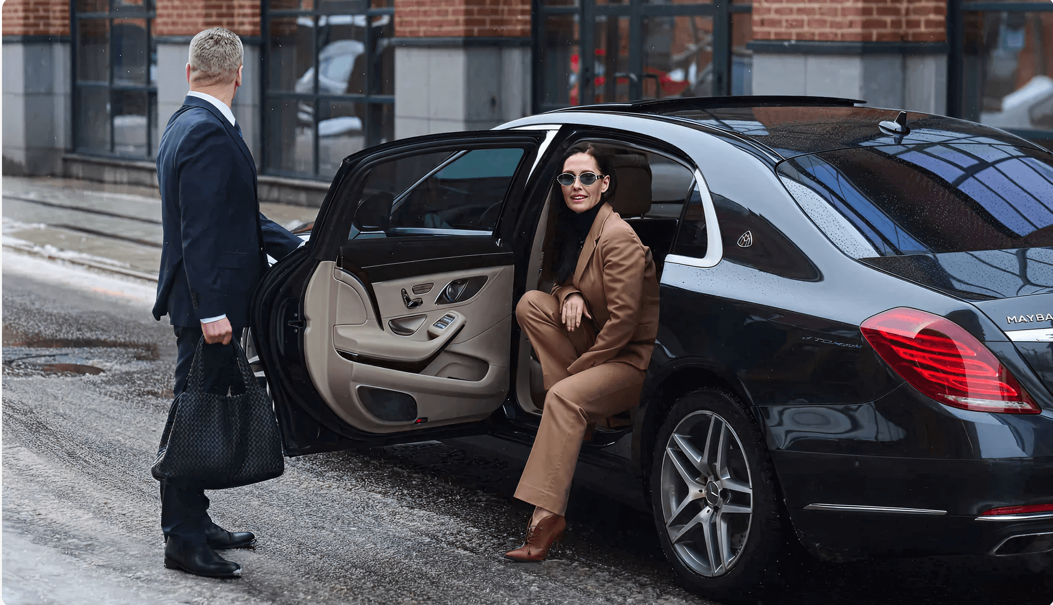 Executive taxi service in Manchester city centre